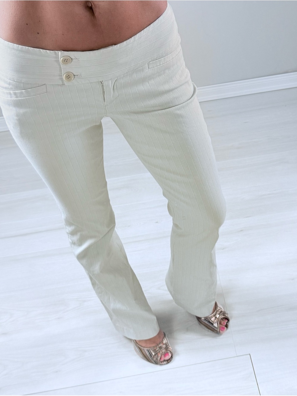 Express Drew fit Cream Pinstripe low rise Boot-Cut Pants